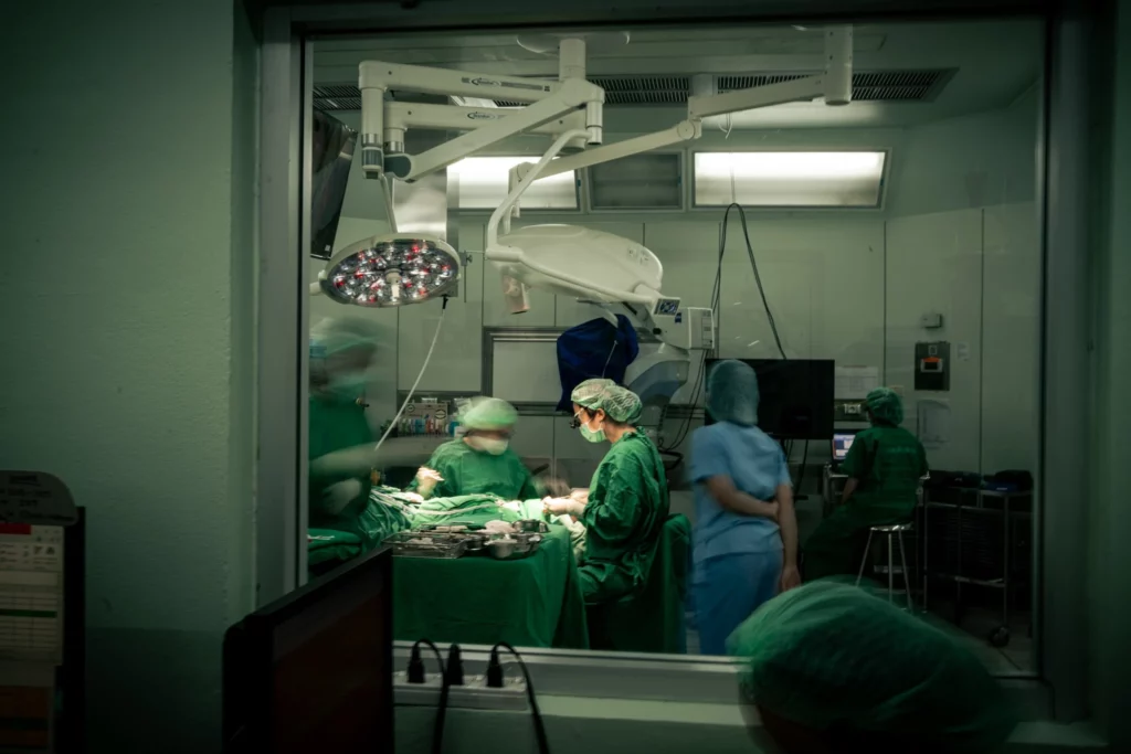 ผศ.พญ.พิมพ์ขวัญ จารุอำพรพรรณ, Pimkwan Jaru-ampornpan MD